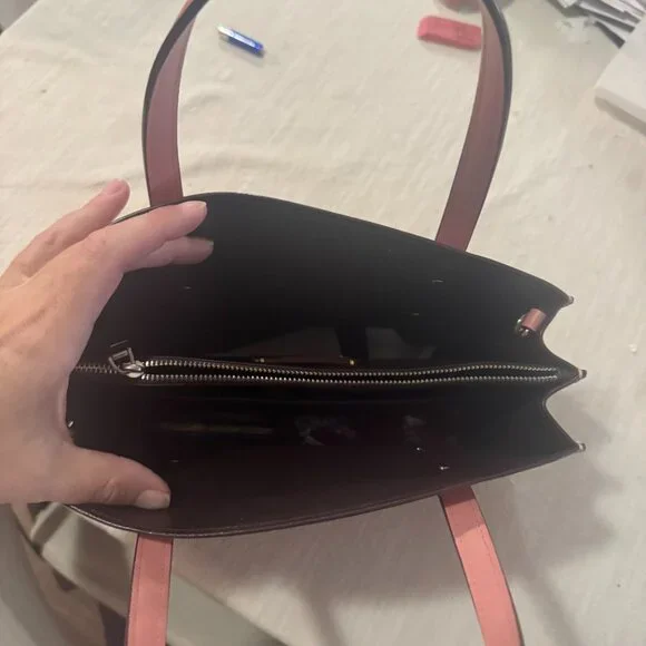 Gently used COACH Charlie Carryall 28 in Signature Leather. - Picture 2 of 3